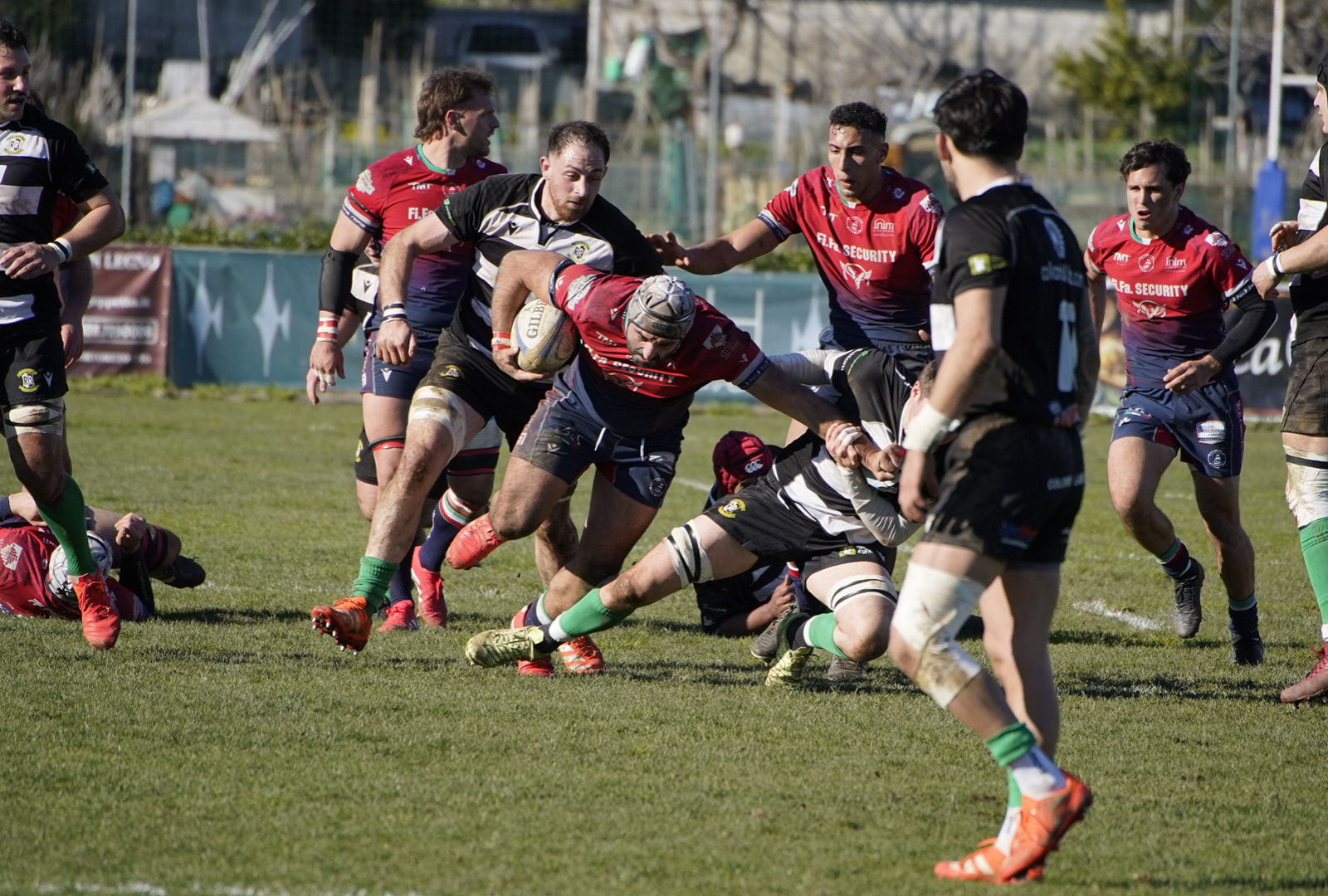 L'Unione vince contro l'Olimpic Rugby Roma 55-5: lo spettacolo del Mandela dedicato a Marco 'Lu Roscio'